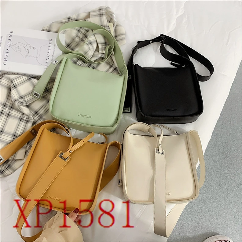 

XP1581 Fashion large bag women 2021 summer new solid color messenger texture underarm bag