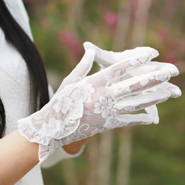 

FY Fashion Sexy Lace Touch Screen Gloves Summer Sunscreen Ladies Anti-UV Driving Anti-Skid Cycling Lace Lotus Leaf Gloves, Like a picture