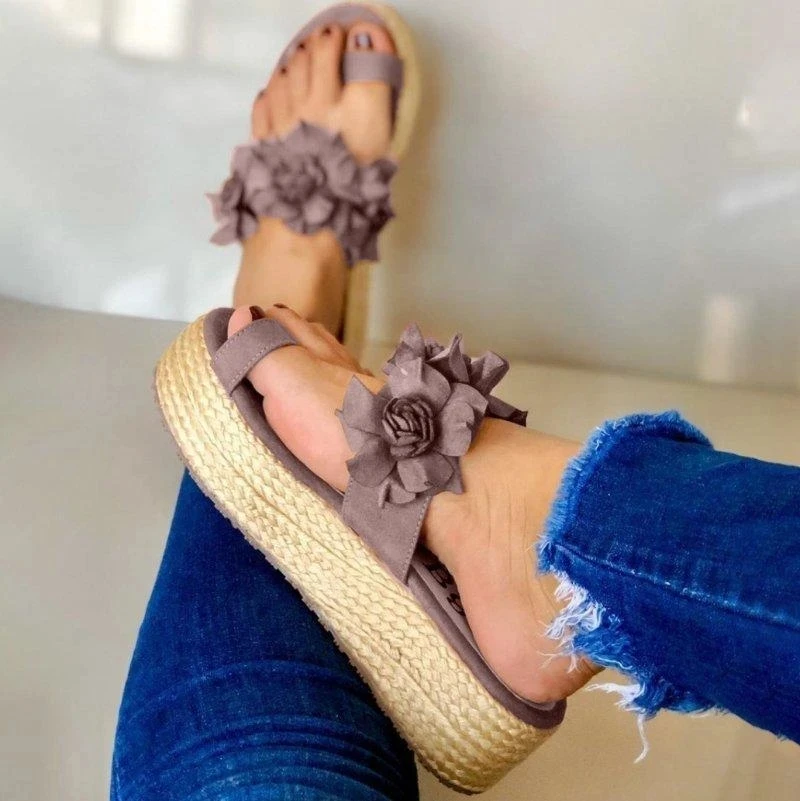 siilsaa Sandals for Women Dressy Flats Flower Sandals Slip On Comfy Flip Flop Slippers Casual Summer Beach Sandals 