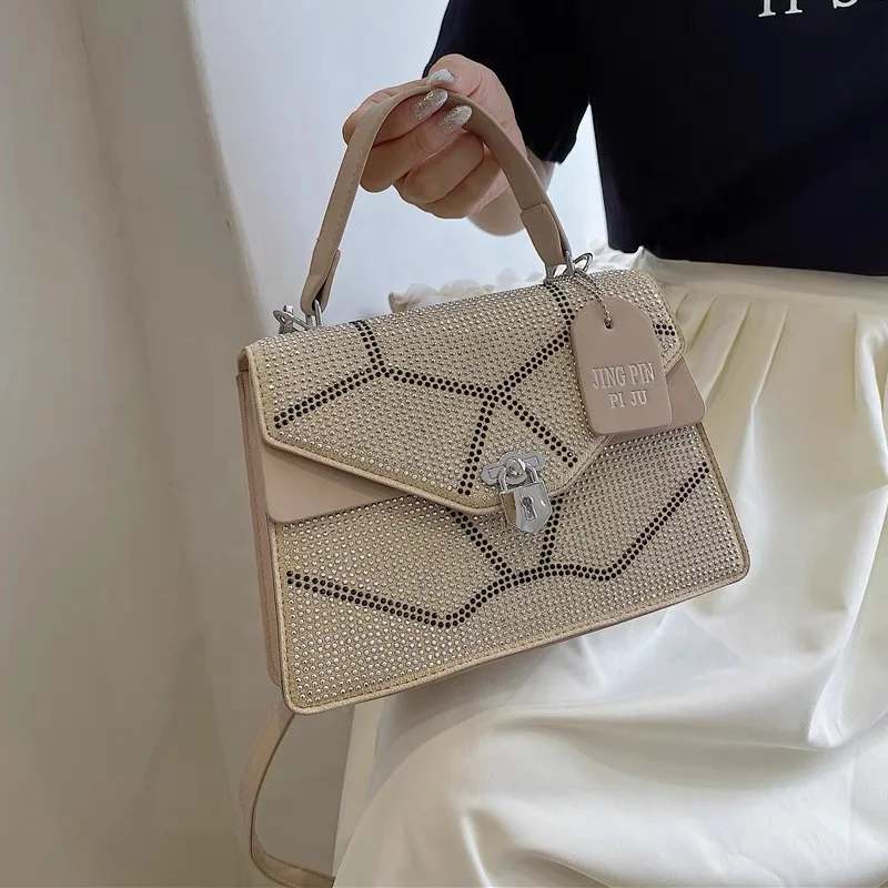 

Hot selling trendy high quality printed diamond handbag fashion lady stitching lock pendant single shoulder messenger bag luxury