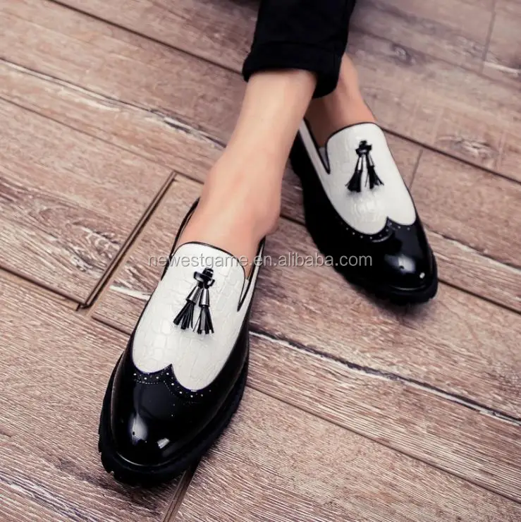 
Hot sale 2018 Fashion Style Tassel Loafers For Men Most Popular Mens dress Loafer leather Shoes big size 45 46 47 