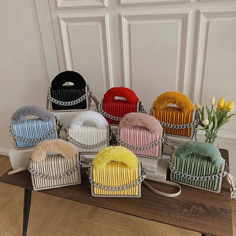 

IN22-21Autumn and winter drape small square bag plush hand thick money strip female bag Y, 9 colors