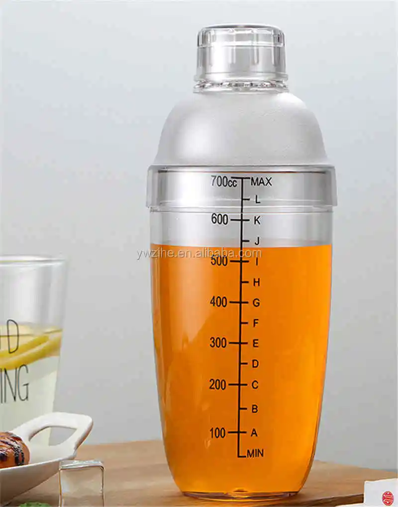 350ml/530ml/700ml/1000ml Plastic Martini Cocktail Shaker Wine