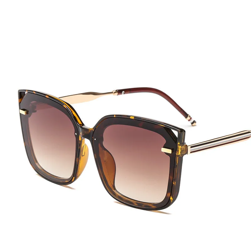 

Sunglasses Luxury Trendy Designer 2021 Made Italy Cat Eye Personalized Authentic Sun Glasses Women