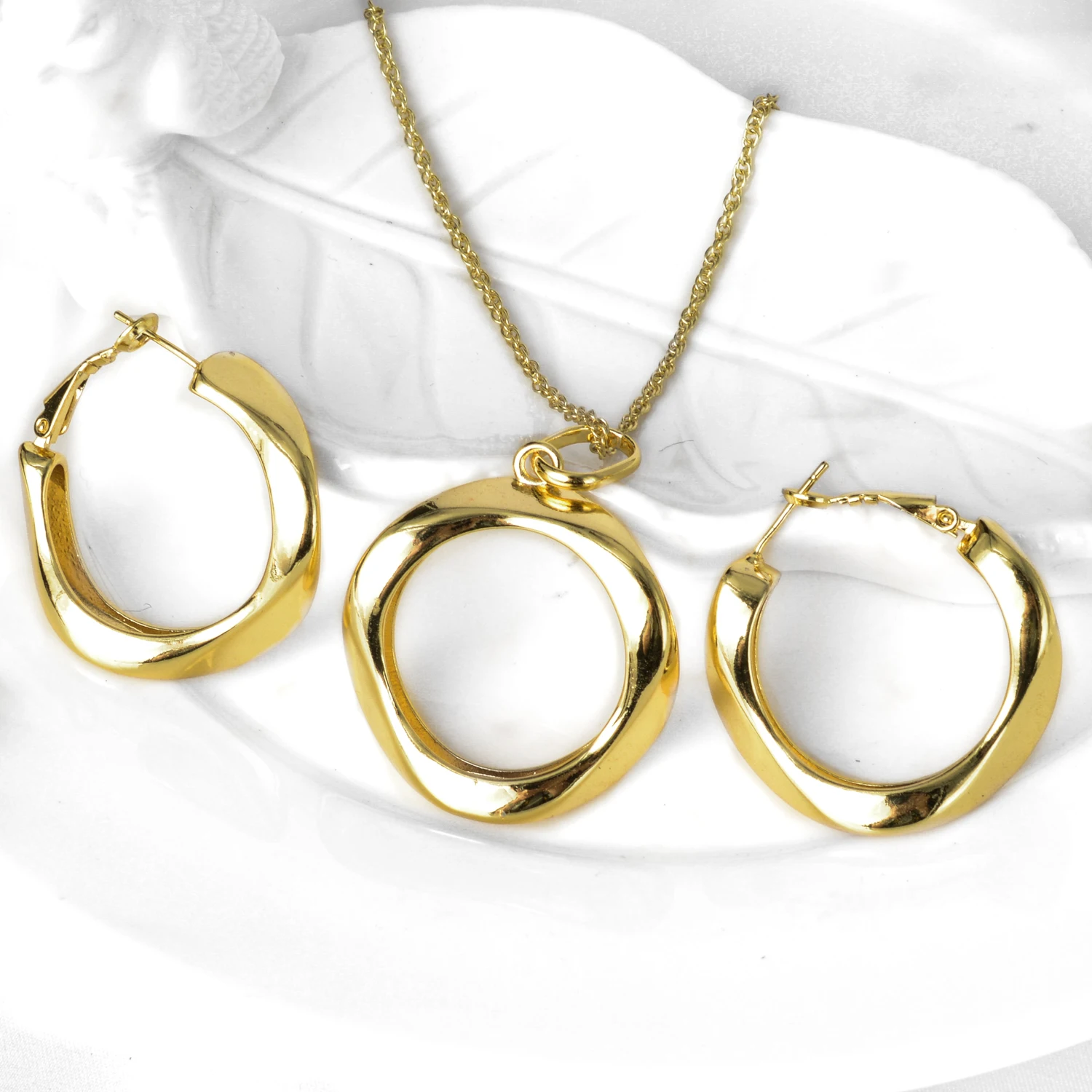 

Nigerian Popular jewelry high quality copper Women wedding party bridal jewelry set luxury