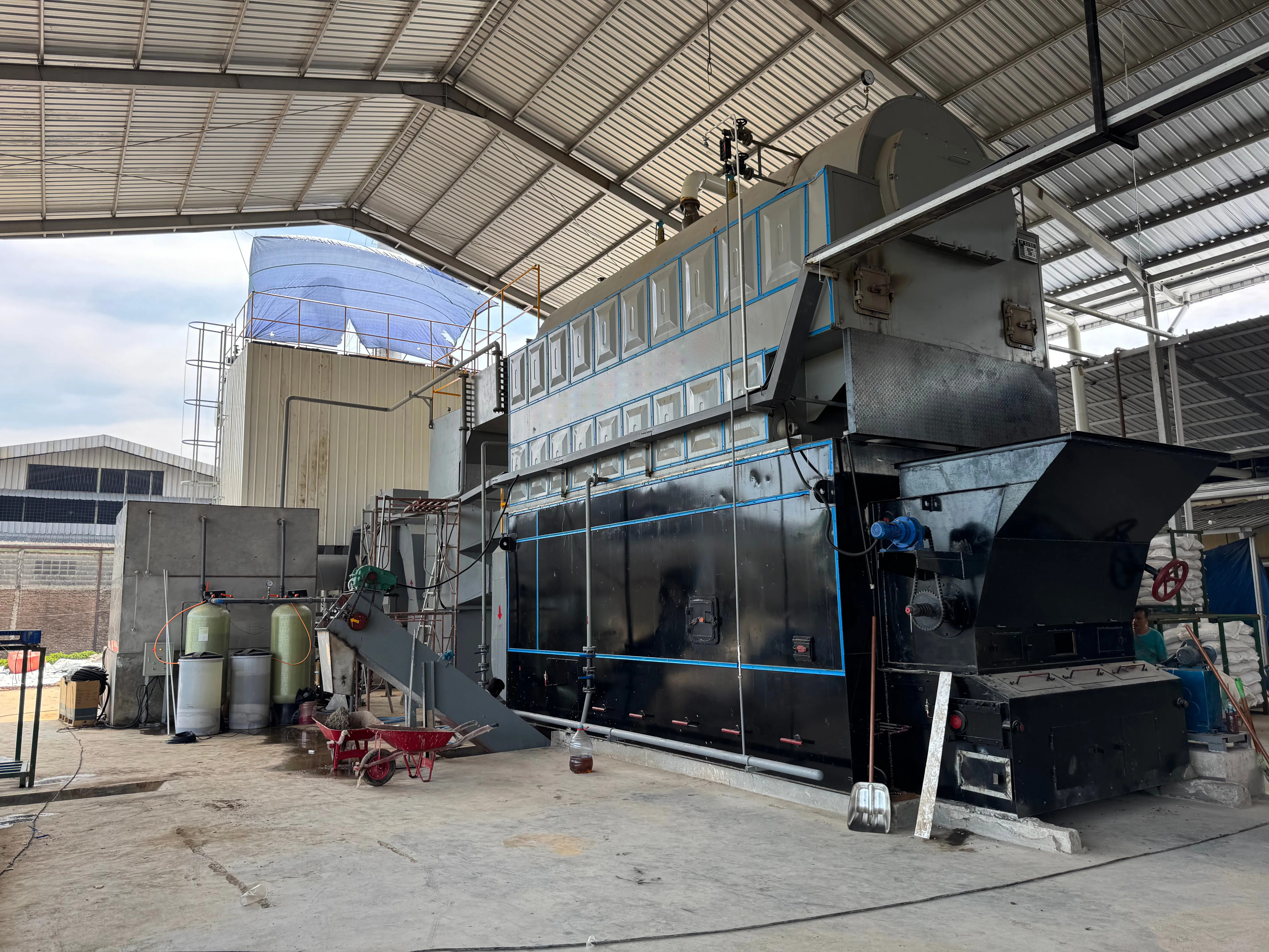 Boiler main body side view outdoor