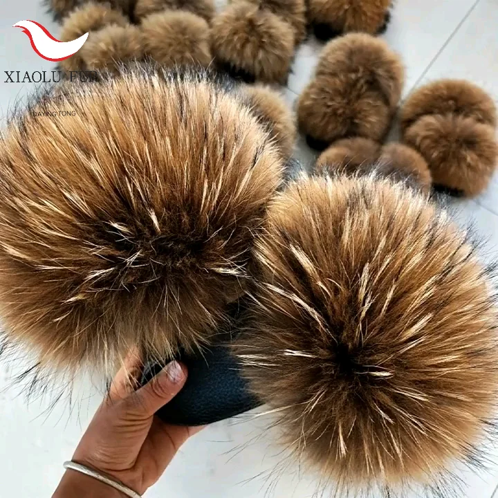 

2021 fur slides Wholesale low price fashion flat raccoon fur slippers for women, Pink, yellow, white, black, green or customized
