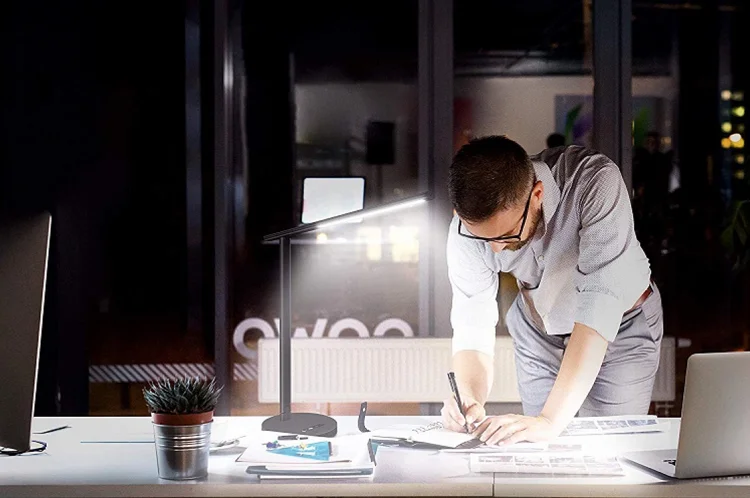 wireless charging table lamp