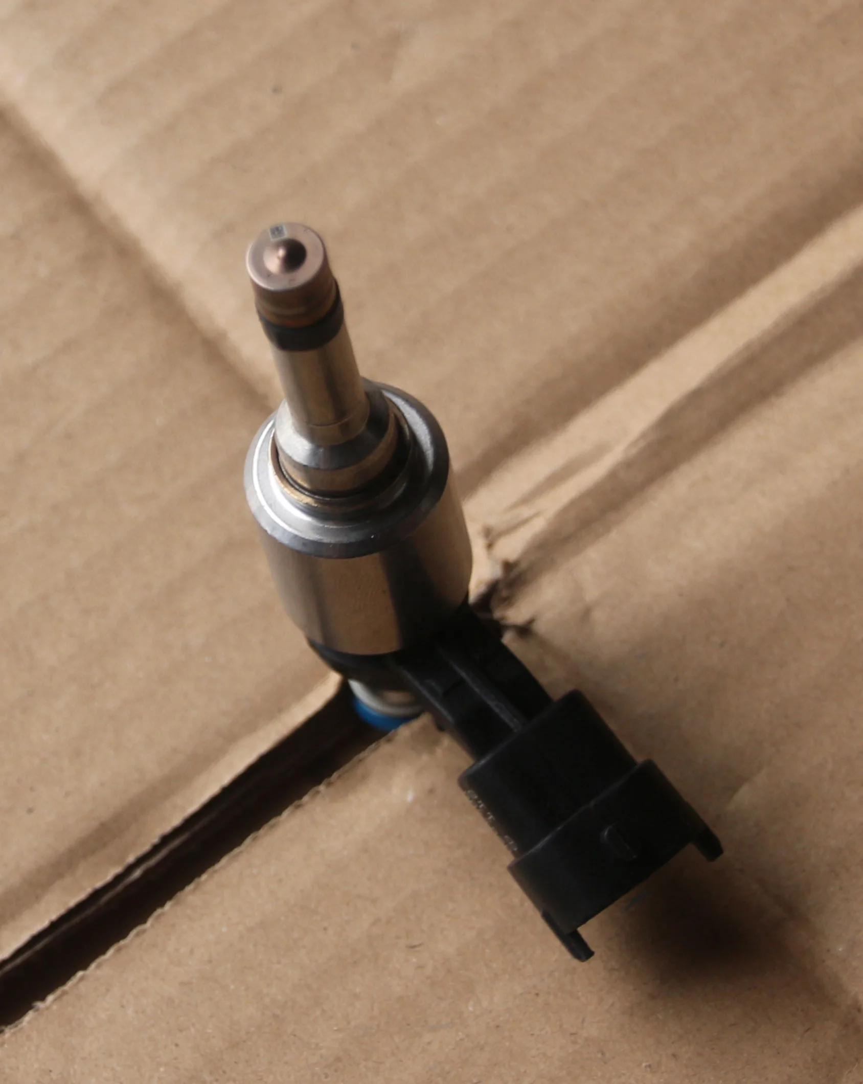 Genuine Original Auto Spare Part Fuel Injector Suitable For Korean Cars