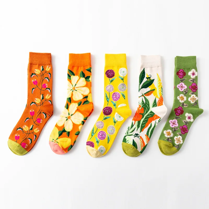 

Cross-border men's new big flower plant series popular logo socks cotton socks wholesale lovers, 5 color latest model footwear