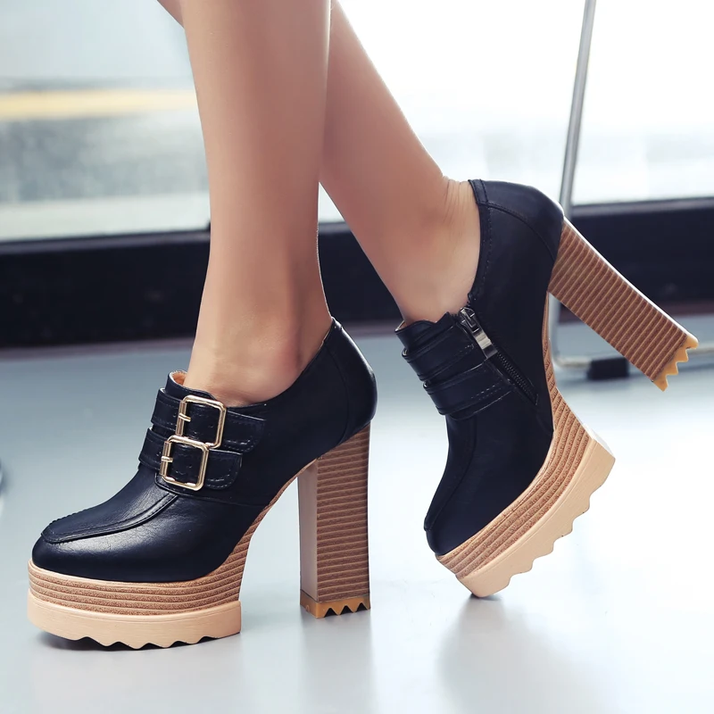  (New Round Head Waterproof Platform Buckle Thick Heels Pumps