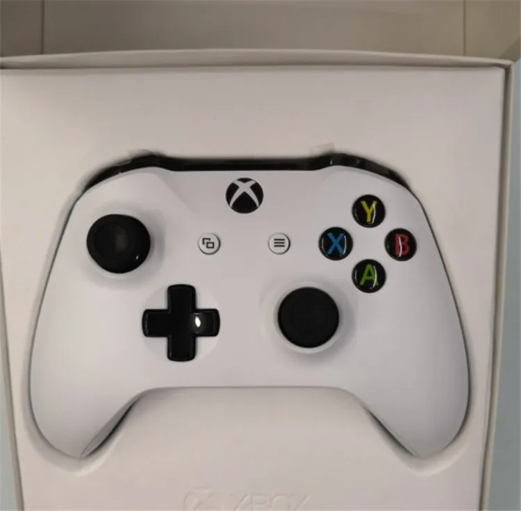 

Wireless game controller for Xbox one S