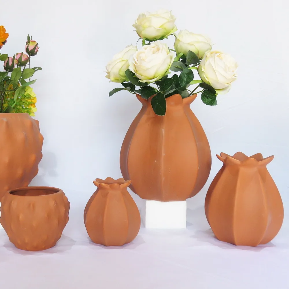 

Creative design U shape porcelain home decor nordic ceramic flower vase, Customized