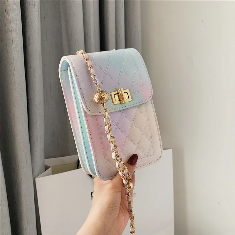 

2021 New Gradient Color Mobile Phone Handbags Female Bag Rhombus Chain Crossbody bags Lock Single Shoulder Bag, White, black, color