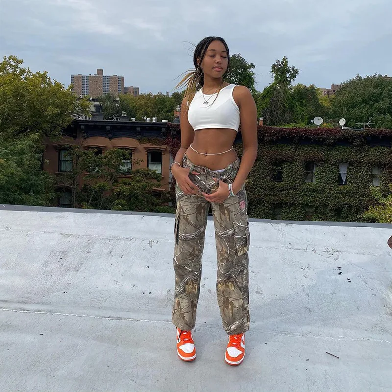 

Wholesale fashion workout street wear polyester jogging custom print straight leg pant women fashion printed leaf cargo pants