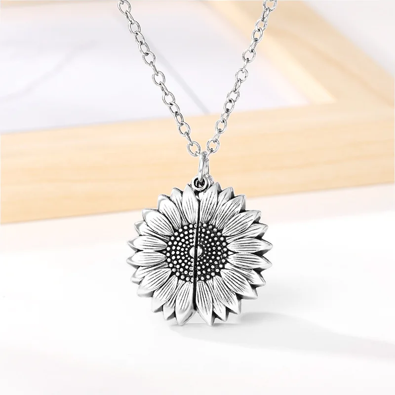 

Wholesale Antique Gold Silver Open Locket Customized You Are My Sunshine Engraved Open Sunflower Pendant Necklace