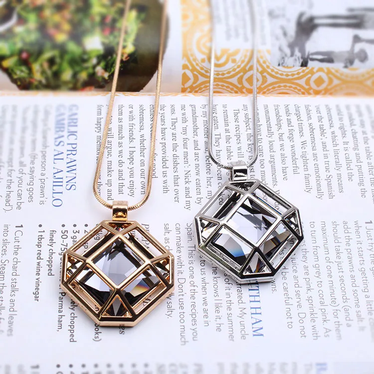 

Simple Fashion Square Hollow Sweater Chain Crystal Necklace For Women