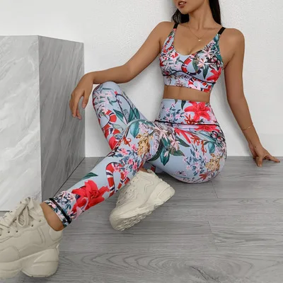 

2021 New Arrivals Women Print Camisole Two Piece Set Ladies Fashion Fitness Yoga Wear Sports Vest Pant Set Women's Wear