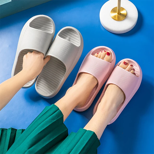 

New Slippers In Japan And South Korea Station Women's Summer Net Red Coconut Slippers For Family Lovers