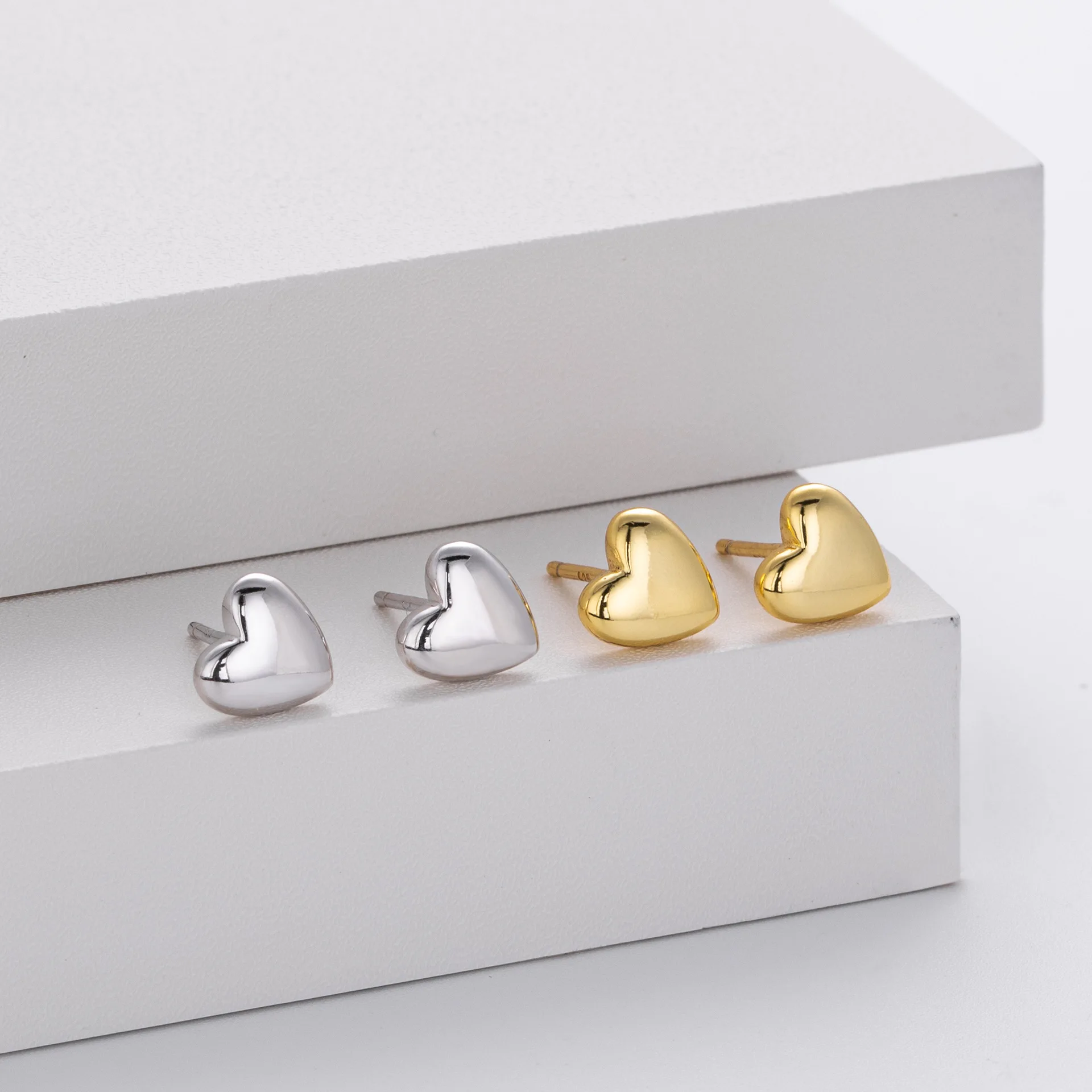 NEW Fashion 925 Silver Plain Simple Heart Stud Earrings Jewelry 18K Gold Plated Sterling Silver Stud Earrings for Women
