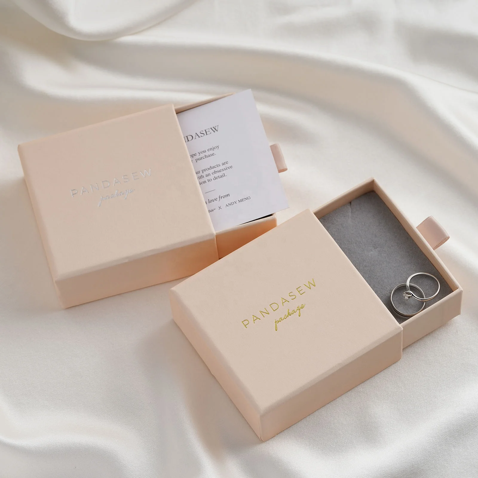 

PandaSew Custom Logo Luxury Jewelry Box with Sponge Cardboard Paper Bracelet Necklace Jewelry Packaging Box, Beige,black,pink,white