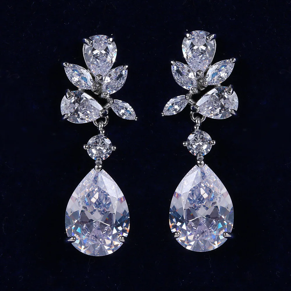 

Luxury Romantic Bridal Wedding Accessories Jewelry Exquisite Zircon Earrings For Women Teardrop Crystal Cubic Zirconia Earring