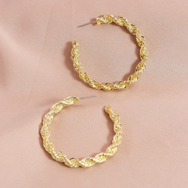 

Latest Korean Style Real Gold Plating Circle Stud Earrings Statement Twisted Chain Circle Earrings for Girl