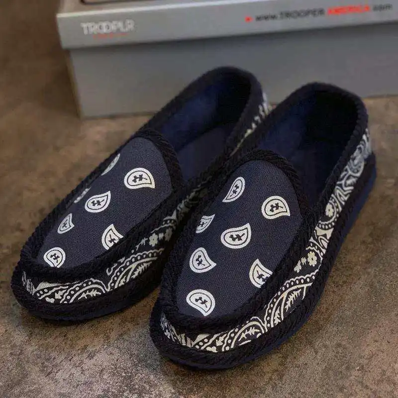

Wholesale bandana slip on outdoor walking shoes women's wholesale bandana house slippers