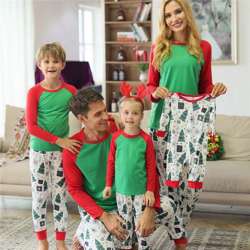 

Halloween Homewear Set New Year Boys Girls Outfit Dad Mom Son Boys Girls Cotton Christmas Pyjamas, Picture shows