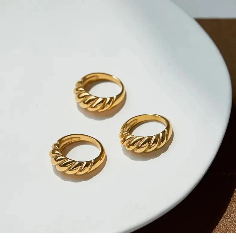 

18K Gold Plated Stainless Steel Rings Threads Geometric Rings Minimalist Chunky Rings Vintage Croissant Jewelry For Women