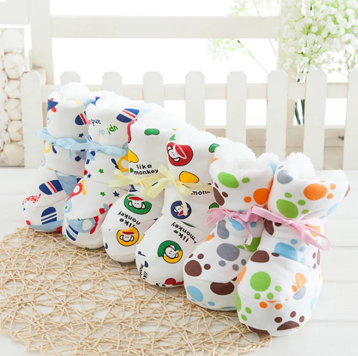 

new born baby boy shoes winter wear lambskin cotton boots baby girl, White with cartoon pattern