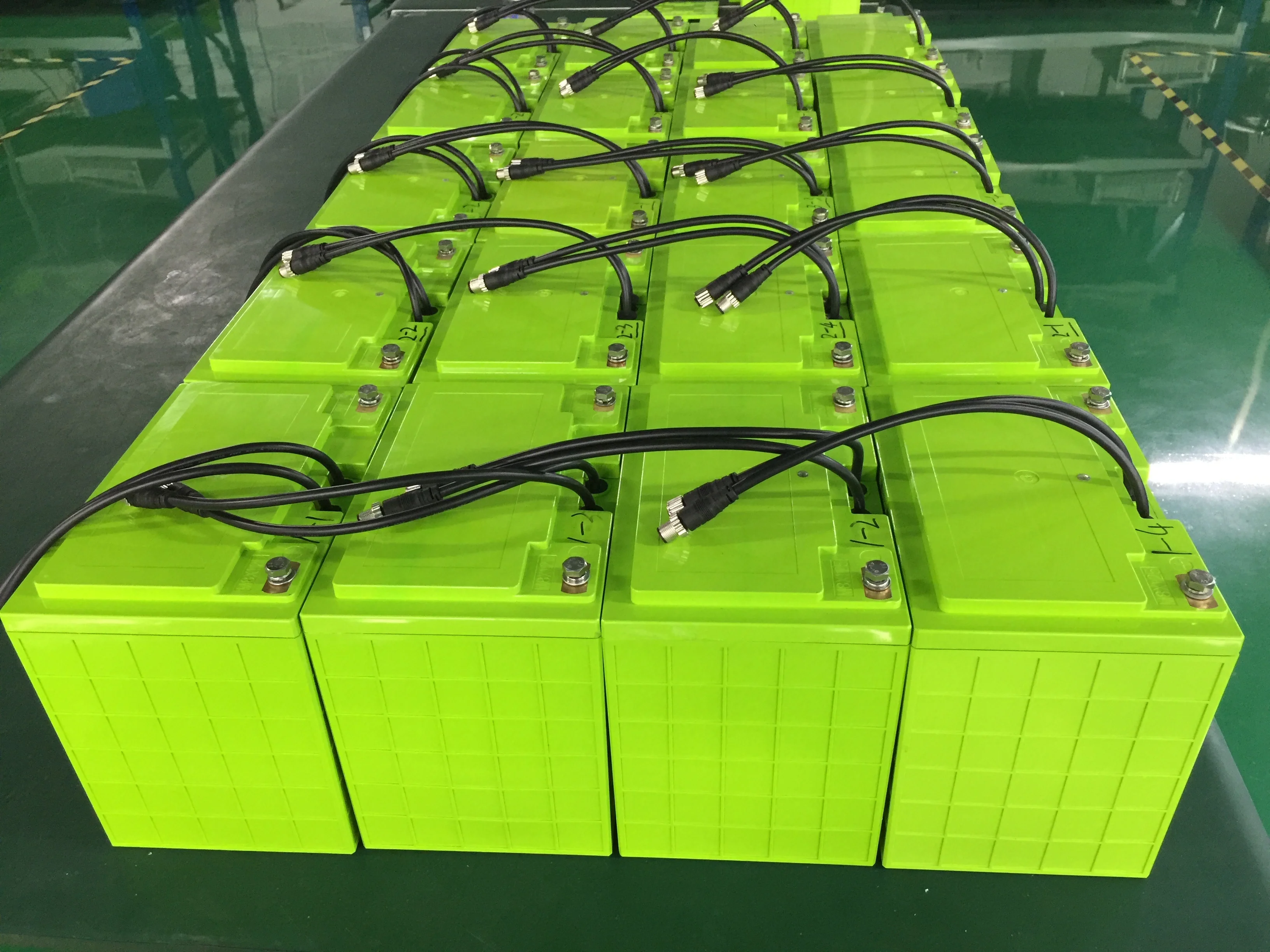 Deep Cycle 18650 Li Ion Battery Pack Lifepo4 12v 24v 48v 50ah 60ah 100ah 200ah Lithium Battery 6205