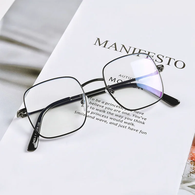 

Sunborry Custom Trendy Oversize Blue Light Anti Radiation Wholesale Fashion Clear Sunglasses Women River Optical 2022