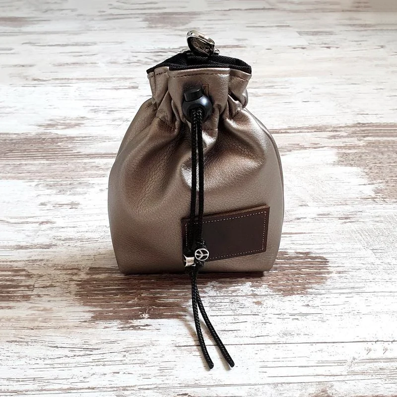 

Cross-body Dog Snack Pouch Drawstring Pet Food Holder Leather Treat Bag for Leash, Black,pink,grey,rose gold & custom