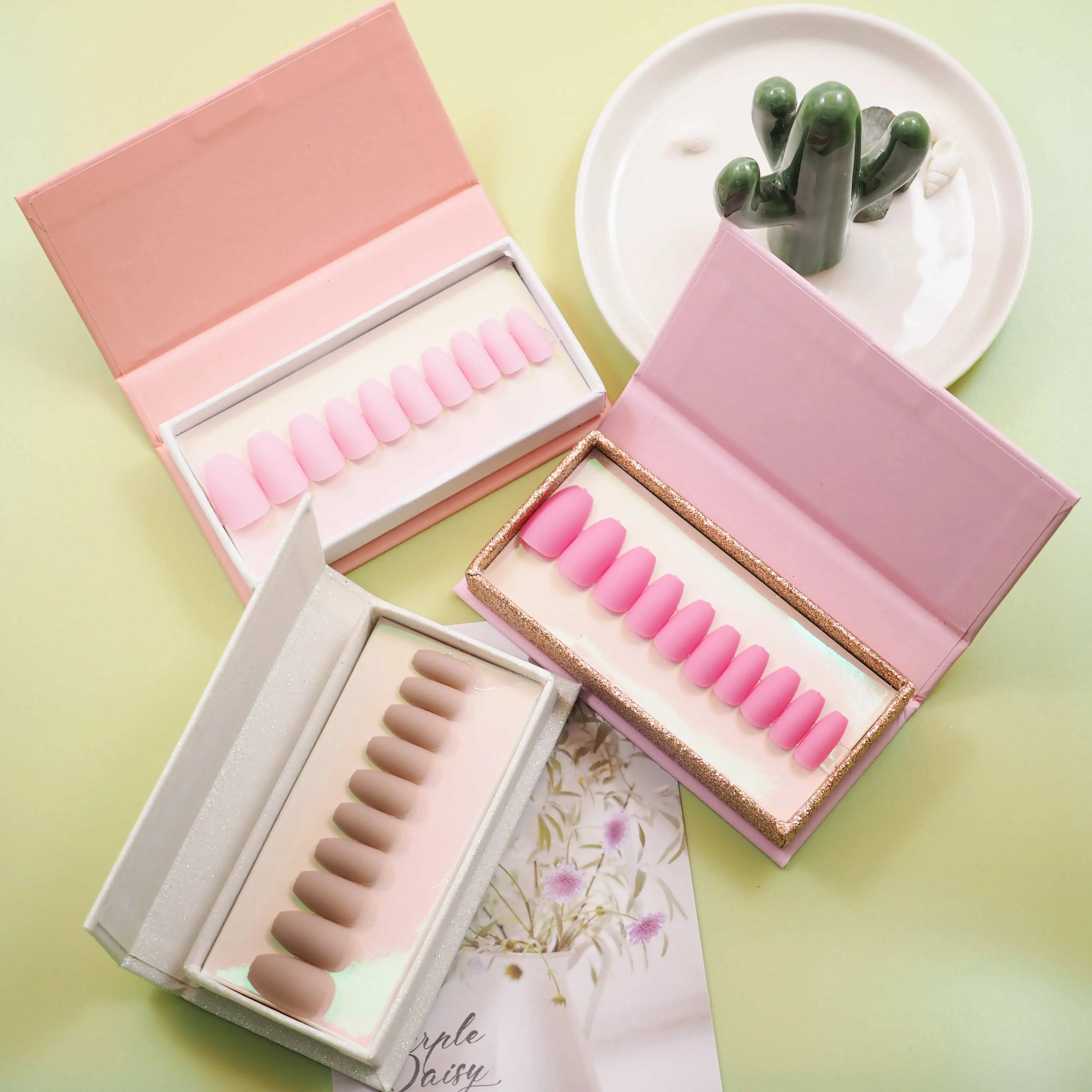 

Box False Nail Short Square Nail Tips Glue on Press on Nails Art Decoration