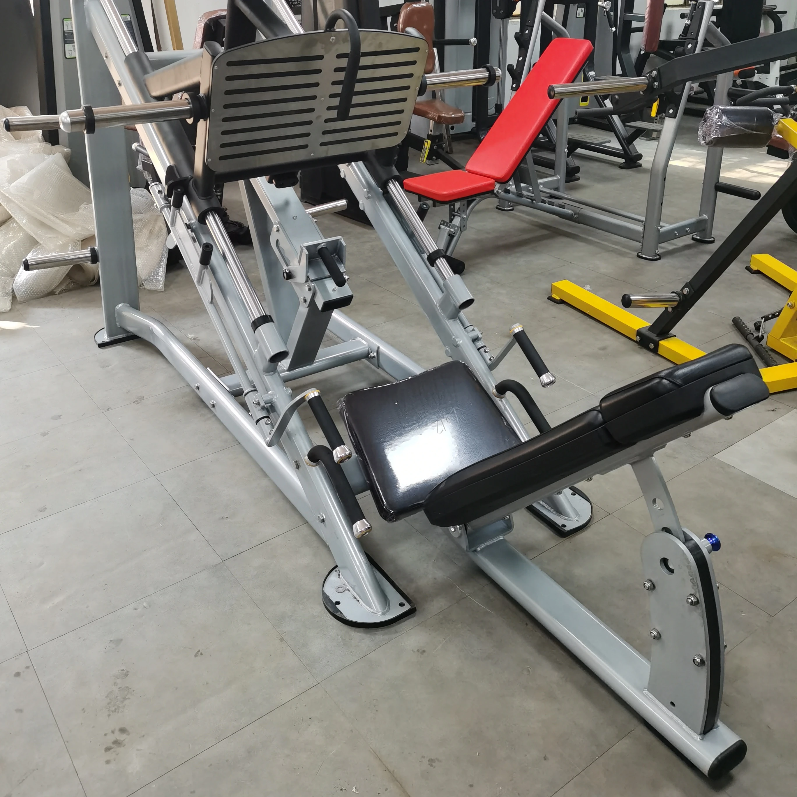 

Extensive legs commercial gym special equipment complete set of leg flexion and extension equipment quadriceps trainer, Silver etc