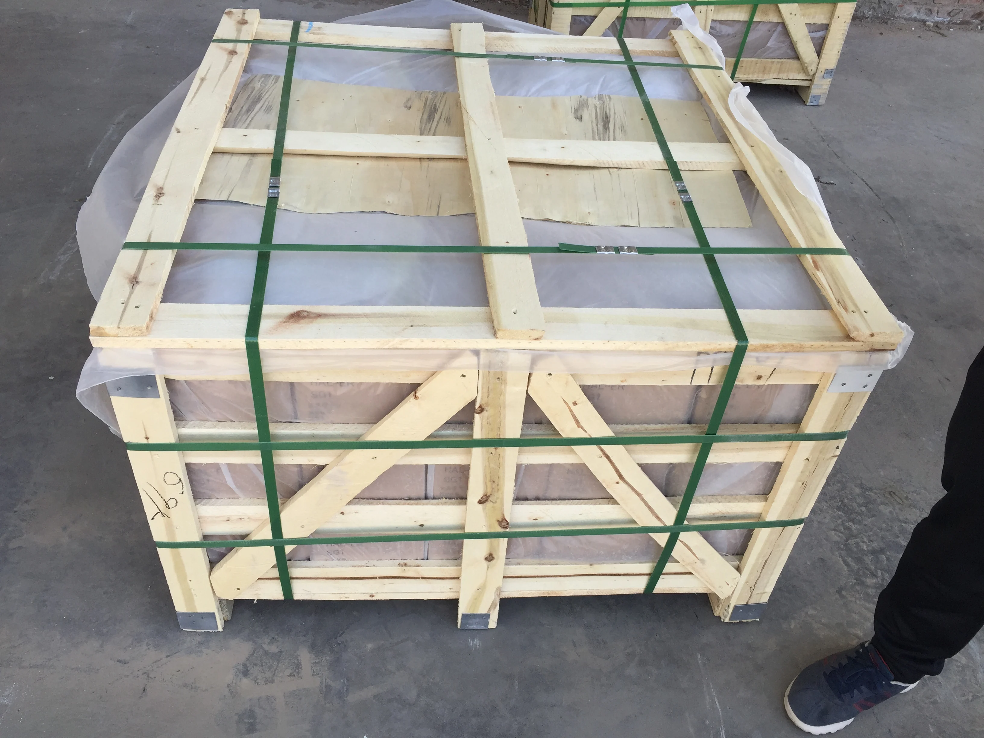 高抛光喷砂表面桑迪白色奶油大理石板尺寸水晶白色石头