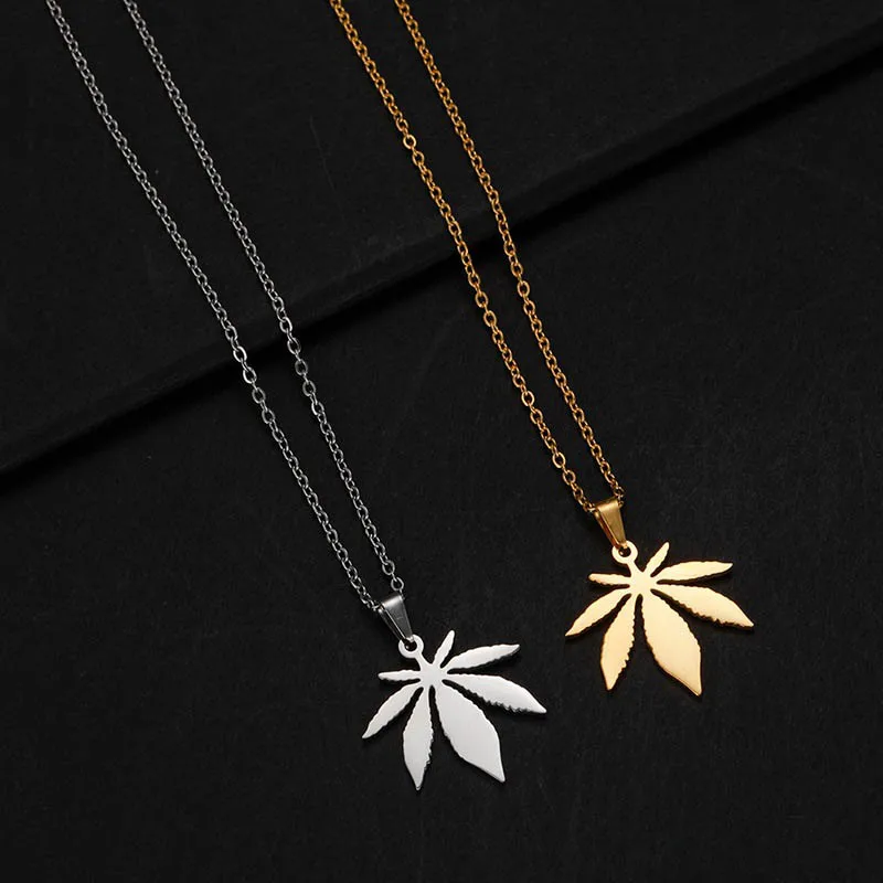 

Unisex Fashion Stainless Steel Hip Hop Necklace Accessories Men's Cool Stainless Steel Maple Leaf Pendant Necklace, Picture