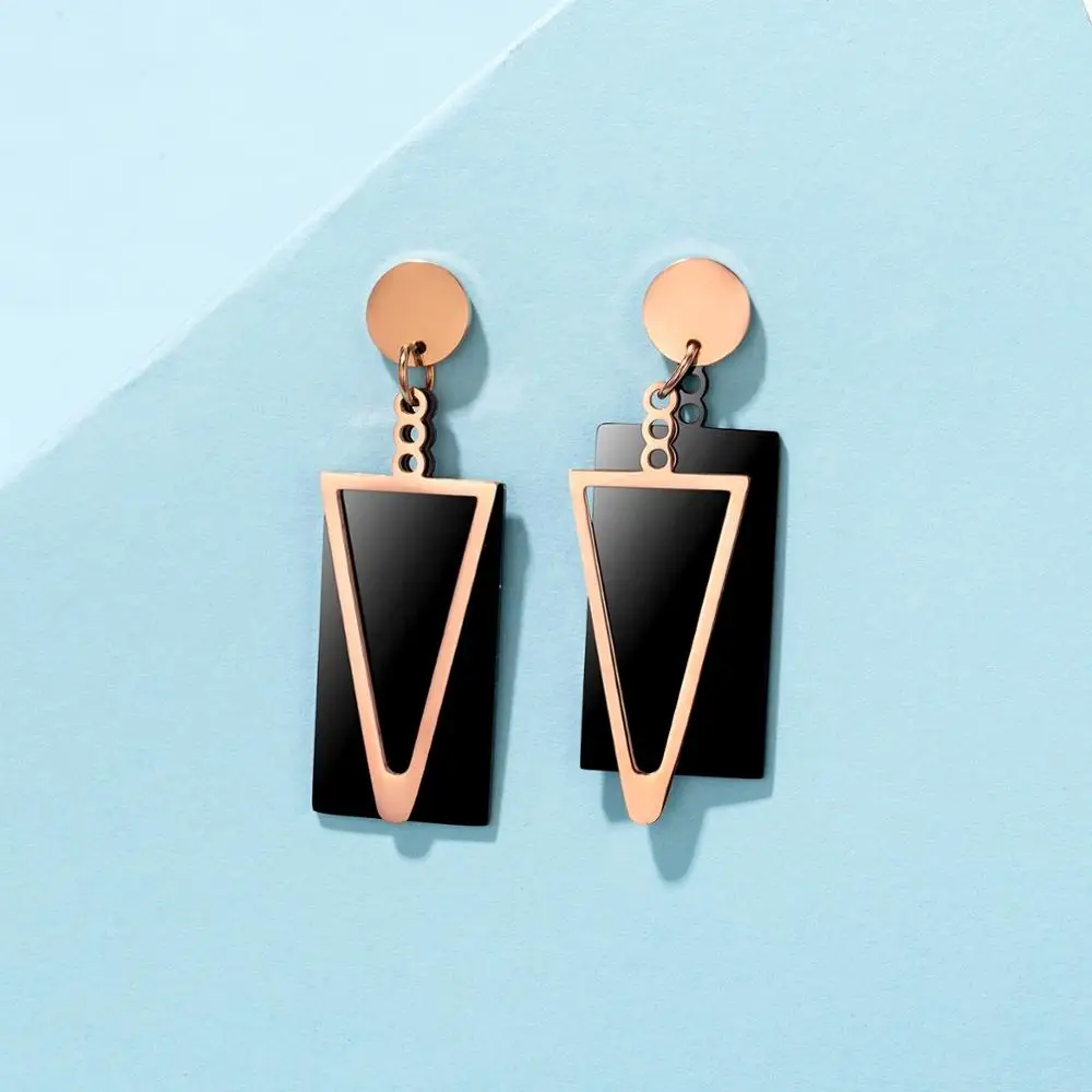 

Personality Rose Gold plated earrings Fashion Trending Earrings Stainless Steel for Ladies, Rose gold and black color