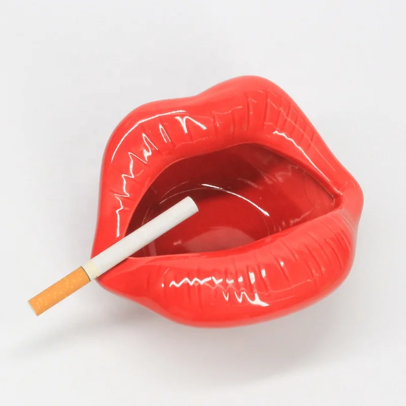 

UKETA novelty fashion lips funny design cigarette ceramic ashtray custom logo, Customized