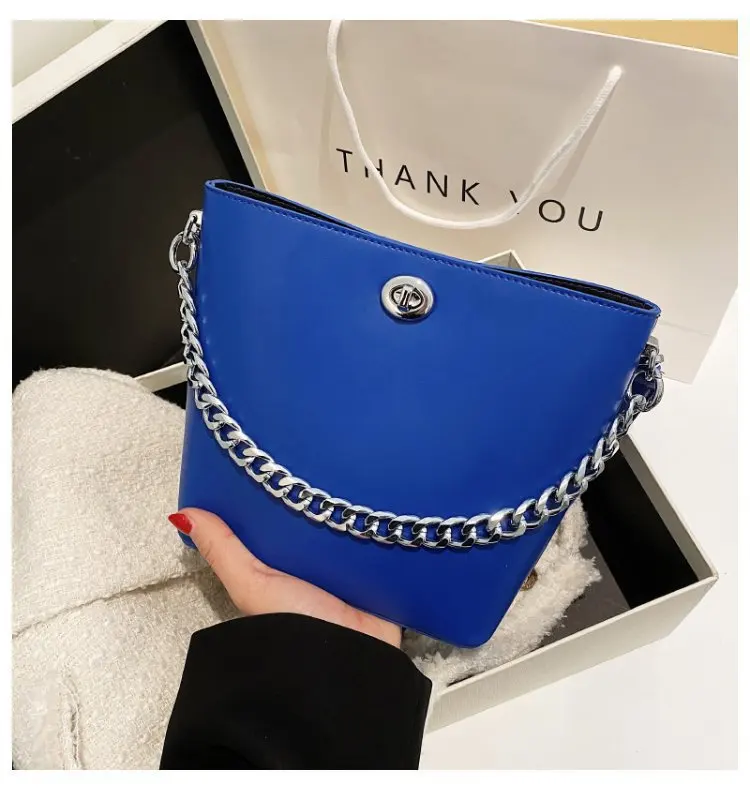 

New Arrivals Large-Capacity Tote Bag Female Chain Bucket Bag Fashion High-End Shoulder Messenger Bags For Valentines Day Gift, 4colors