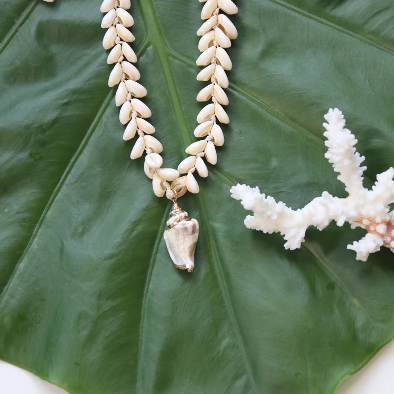 

Handmade Natural Cowrie Shell Beads Puka Necklace Beach Wedding Holidays Jewelry Gift