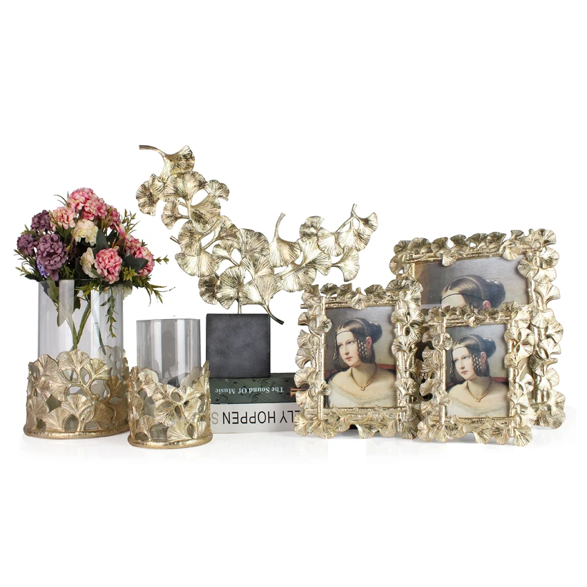 Wholesale  resin gold feather small photo frame  for wedding party birthday home gifts manufacture