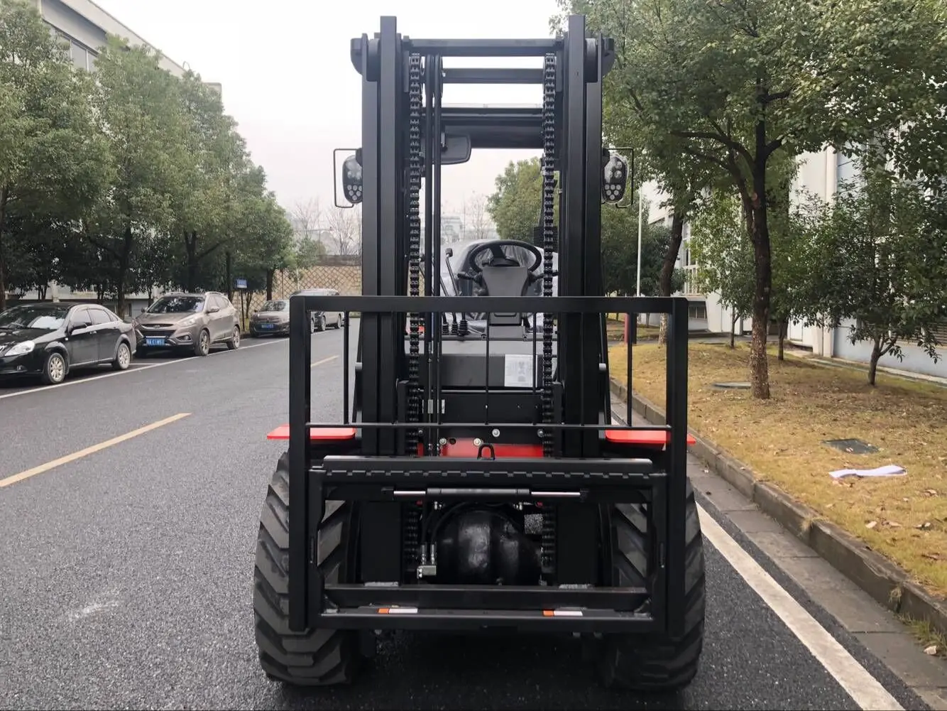 4x4 Forklift,Off-road All Terrain Diesel Forklift 5 Ton 7 Ton With Cab ...