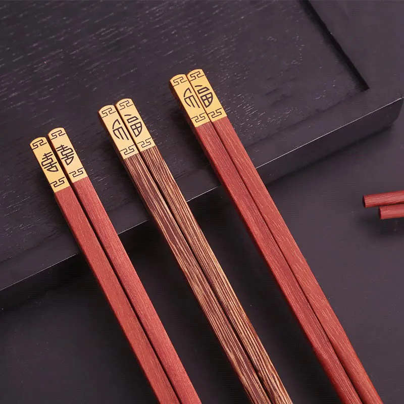 

Custome Chopstick logo wedding favors wooden chopsticks wedding favor chopstick with red cotton bag