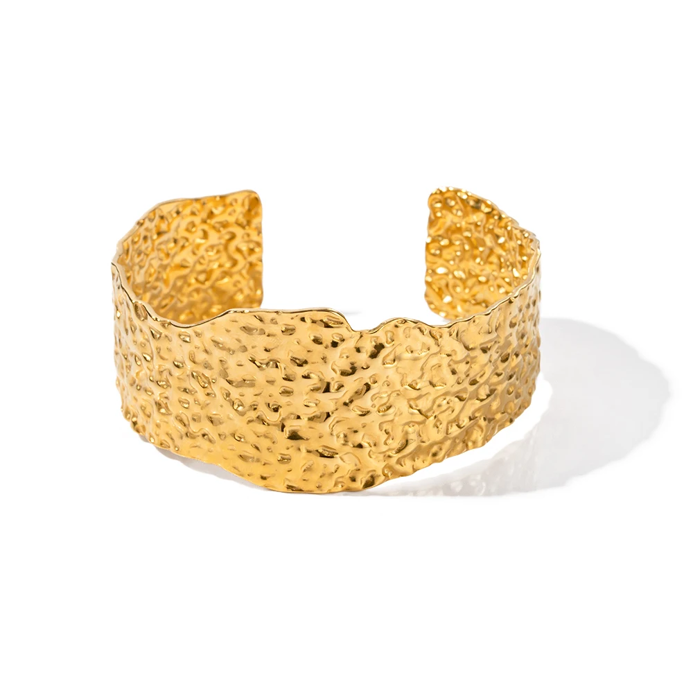 

Wide Shaped Irregular Hammer Pattern 18K Gold-plated Stainless Steel Waterproof Texture Bracelet For Women