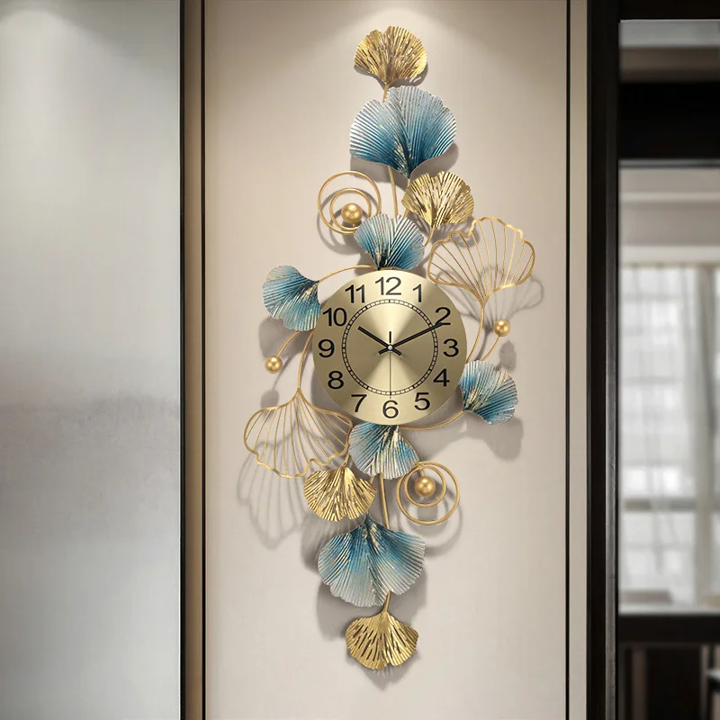 

2021 new product metal gold leaf luxury decorative wall clock for living room