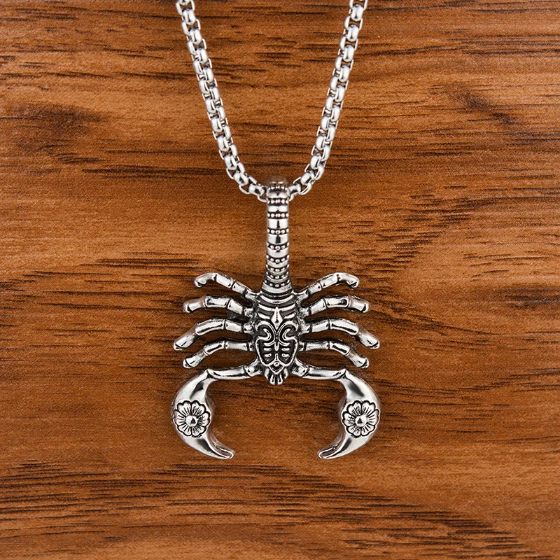 

European and American Vintage Men's Scorpion King Pendant Necklace Personalized Trend Short Pendant Collar Chain