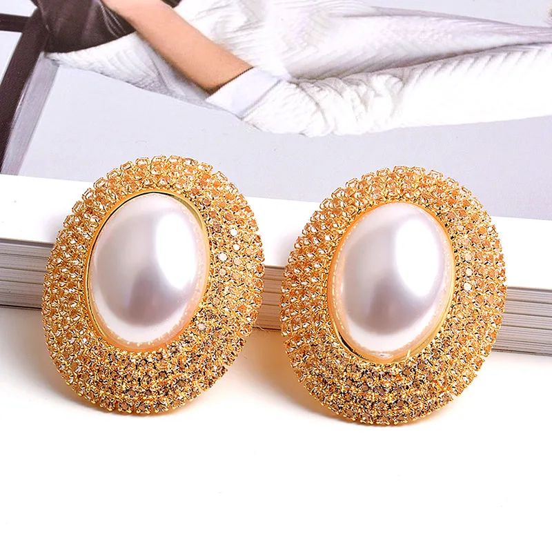 

Korean high quality pearl stud round alloy diamond earrings women's simple temperament versatile Earrings