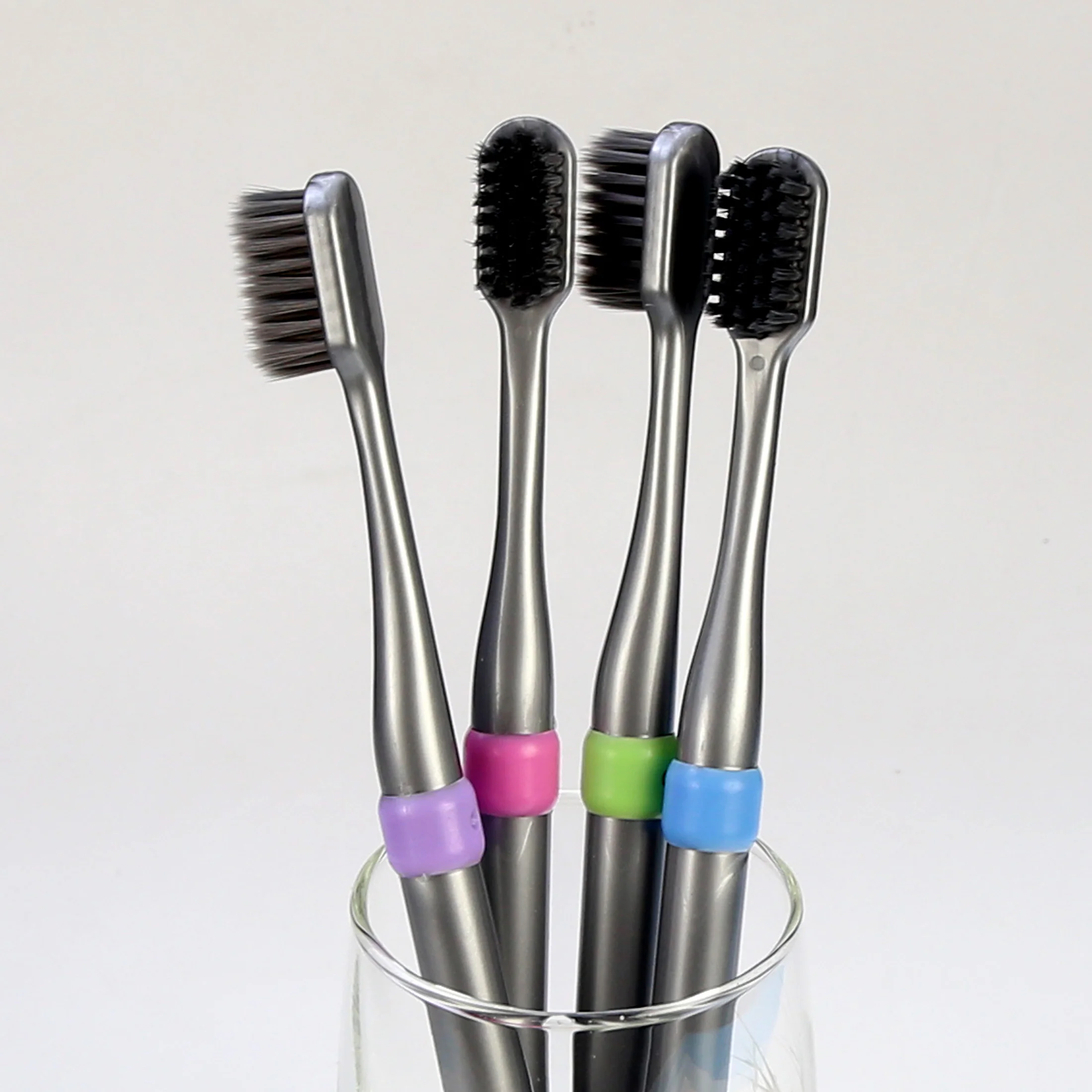 吸塑卡包装中的软木炭刷毛塑料牙刷锥形pbt长丝可接受oem